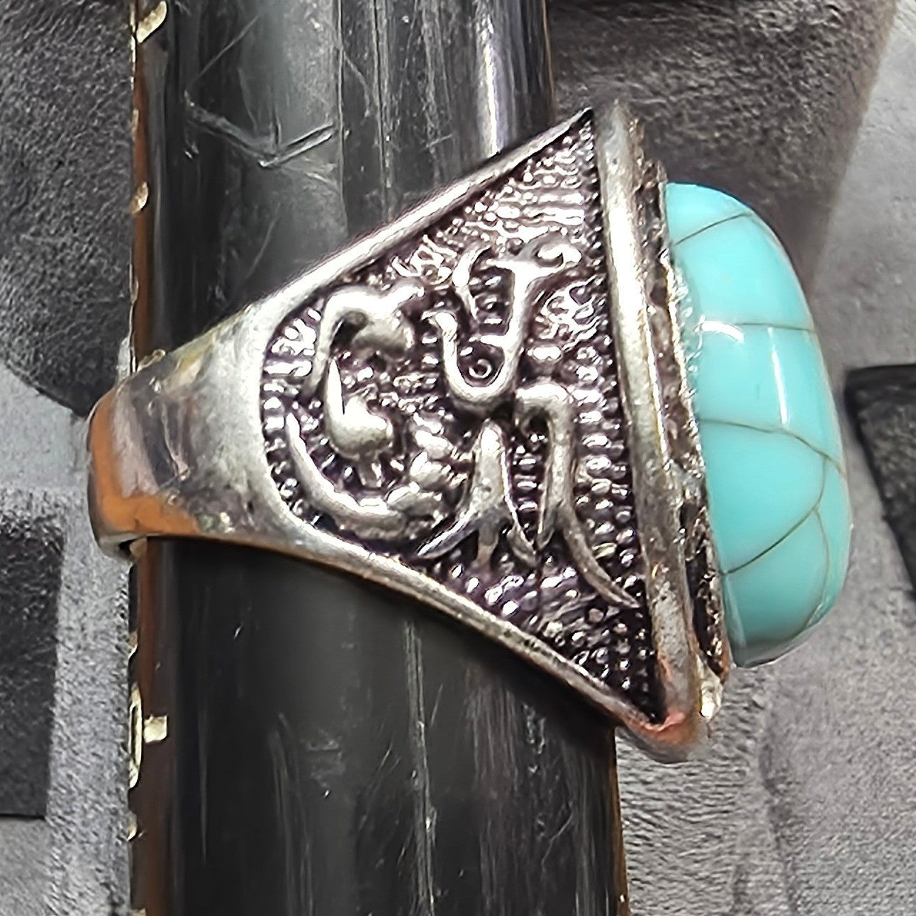 New Chunky Faux Turquoise Cabochon Ring Size 9.5 SilverTone Clear Rhinestones