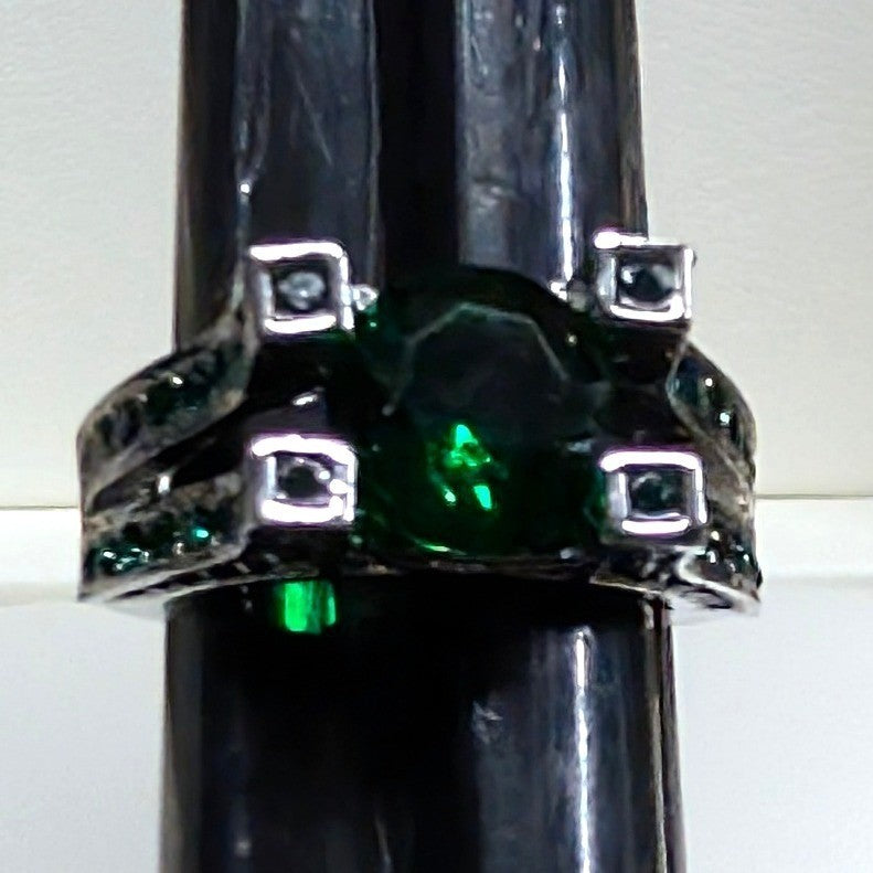 New Green Rhinestones Pave Cushion Cut Ring Size 6 Silver Tone Art Deco Cocktail