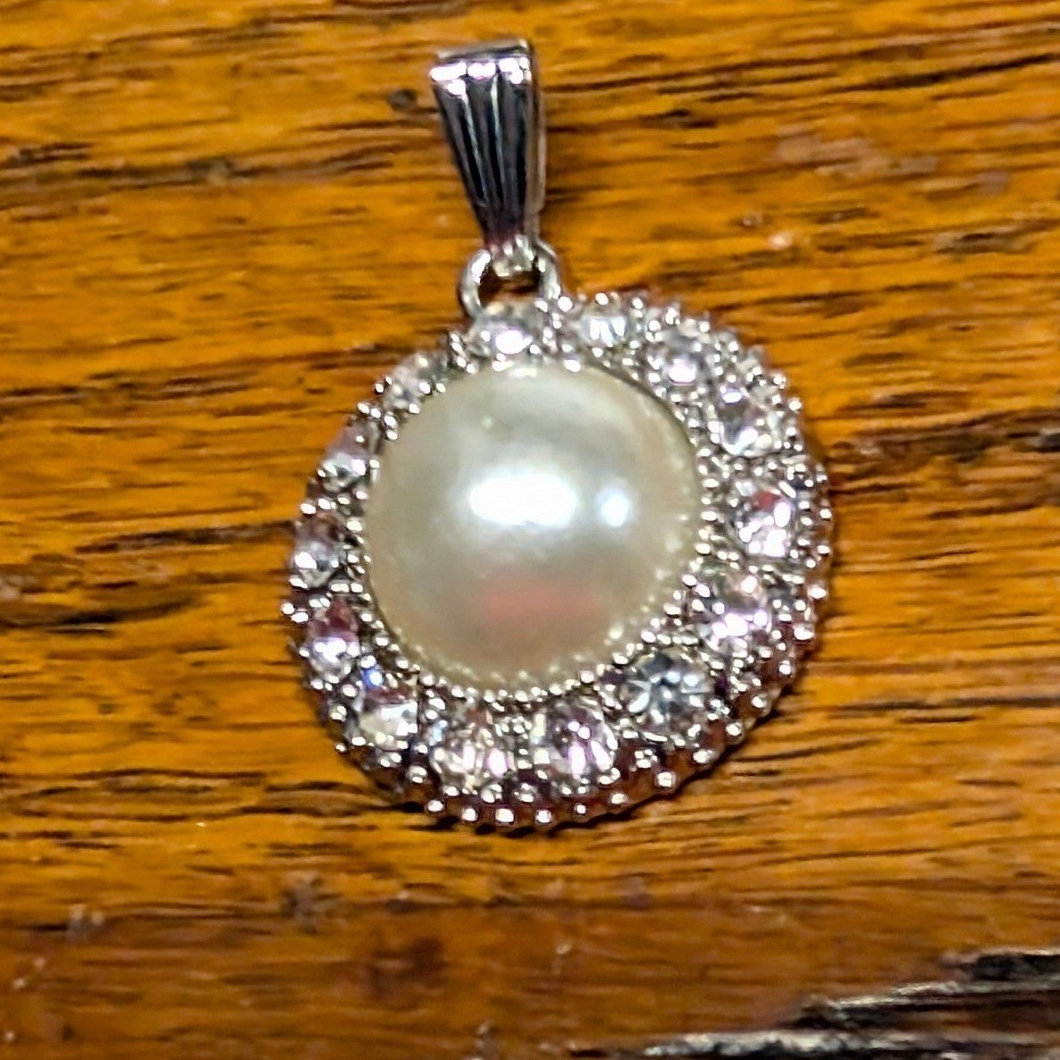 New Handmade Faux Pearl Pendant Silver Tone Ivory Halo Crystal Round Rhinestones