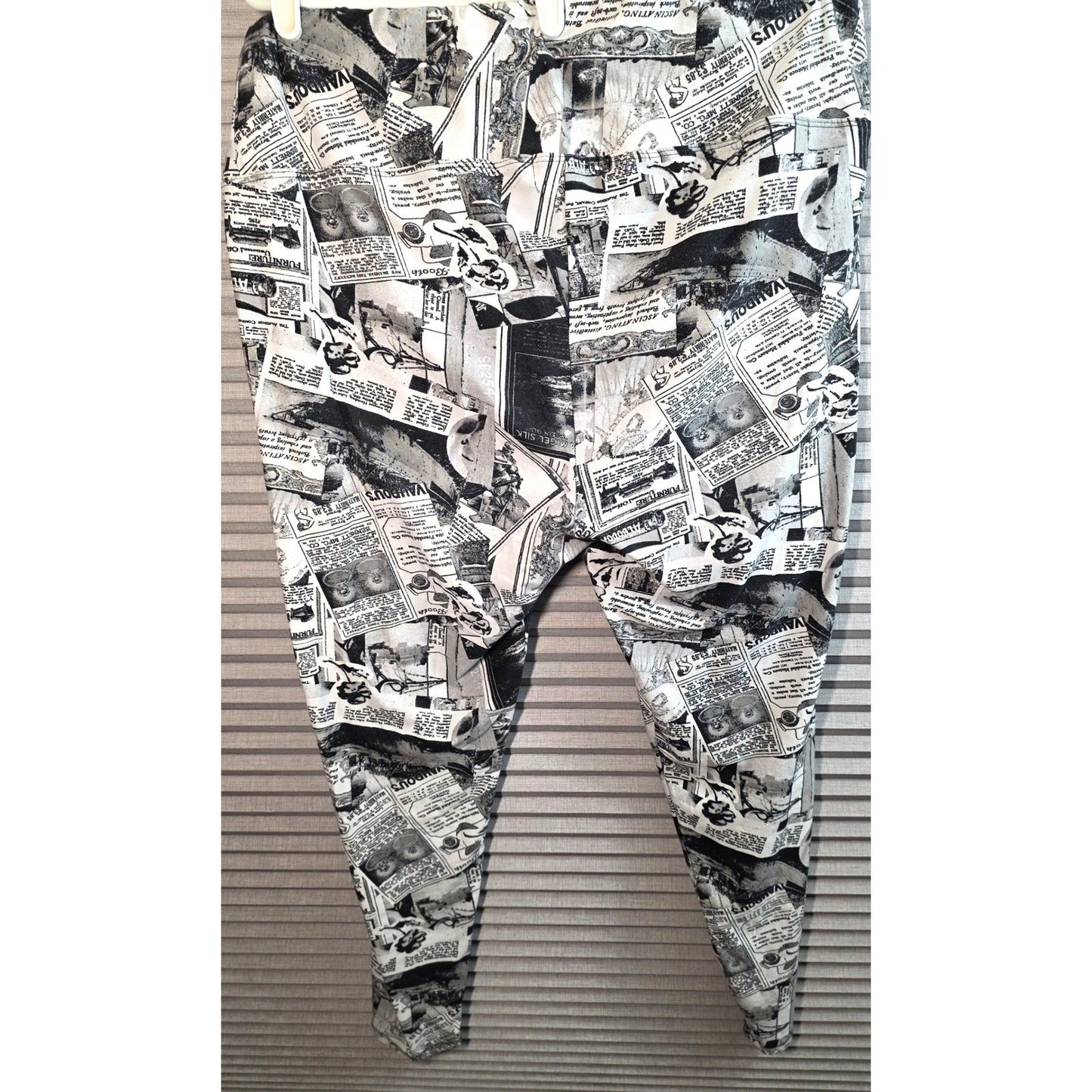 No Comment Newspaper Print Leggings Plus Size 2X Black White High Rise Stretch