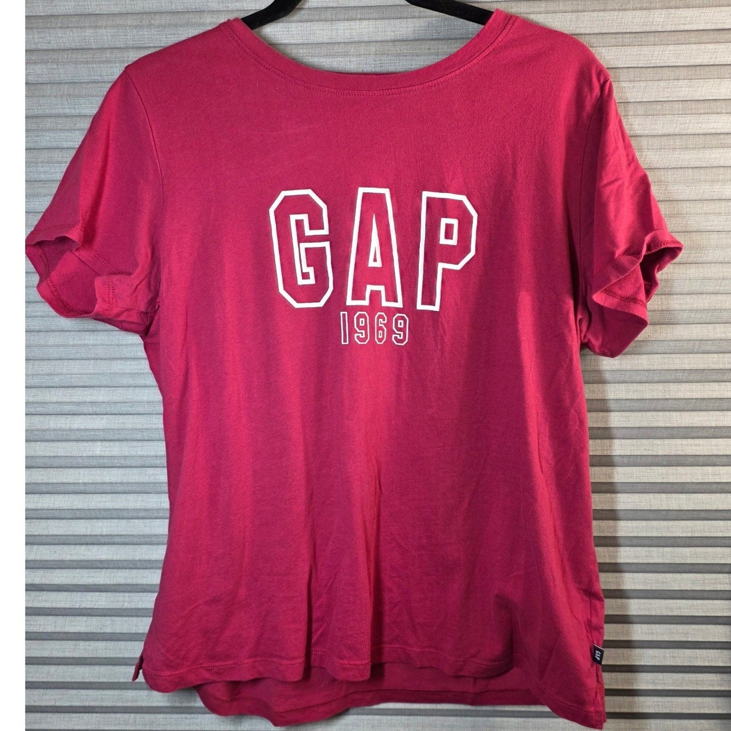 Gap 1969 Logo Graphic T-Shirt Womens L Lg Large Maroon Short Sleeve Cotton Pink