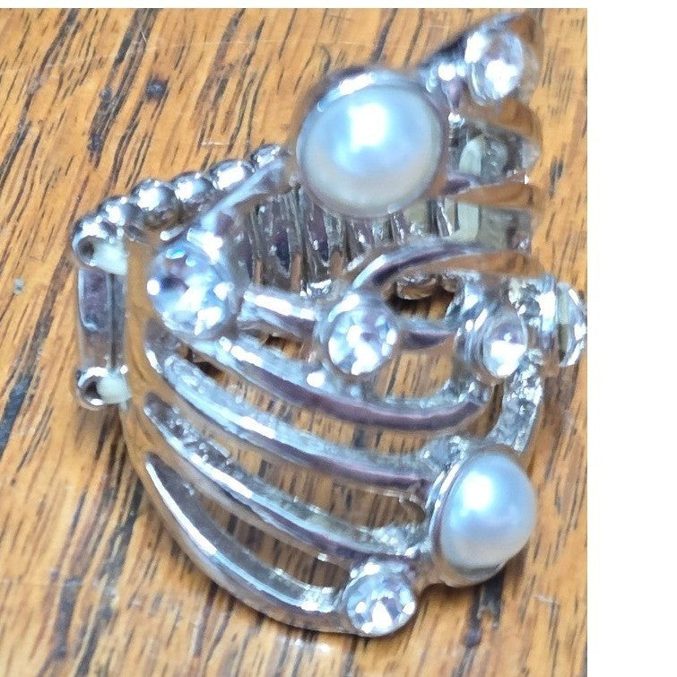 New Faux Pearl Clear Rhinestone Stretchy Ring Plus Size Silver Tone Swirl Design