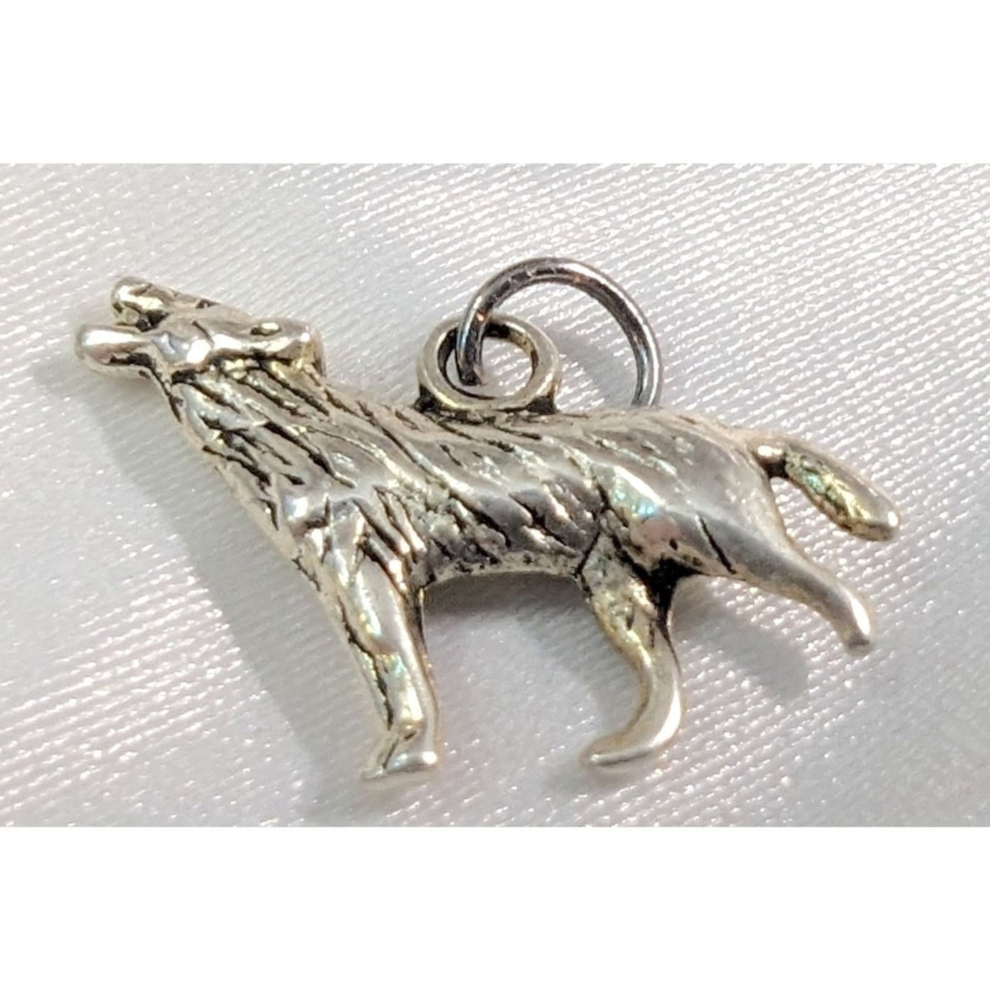 New Wolf Pendant Charm Silver Tone Howling at the Moon Vintage Handmade Wild Dog