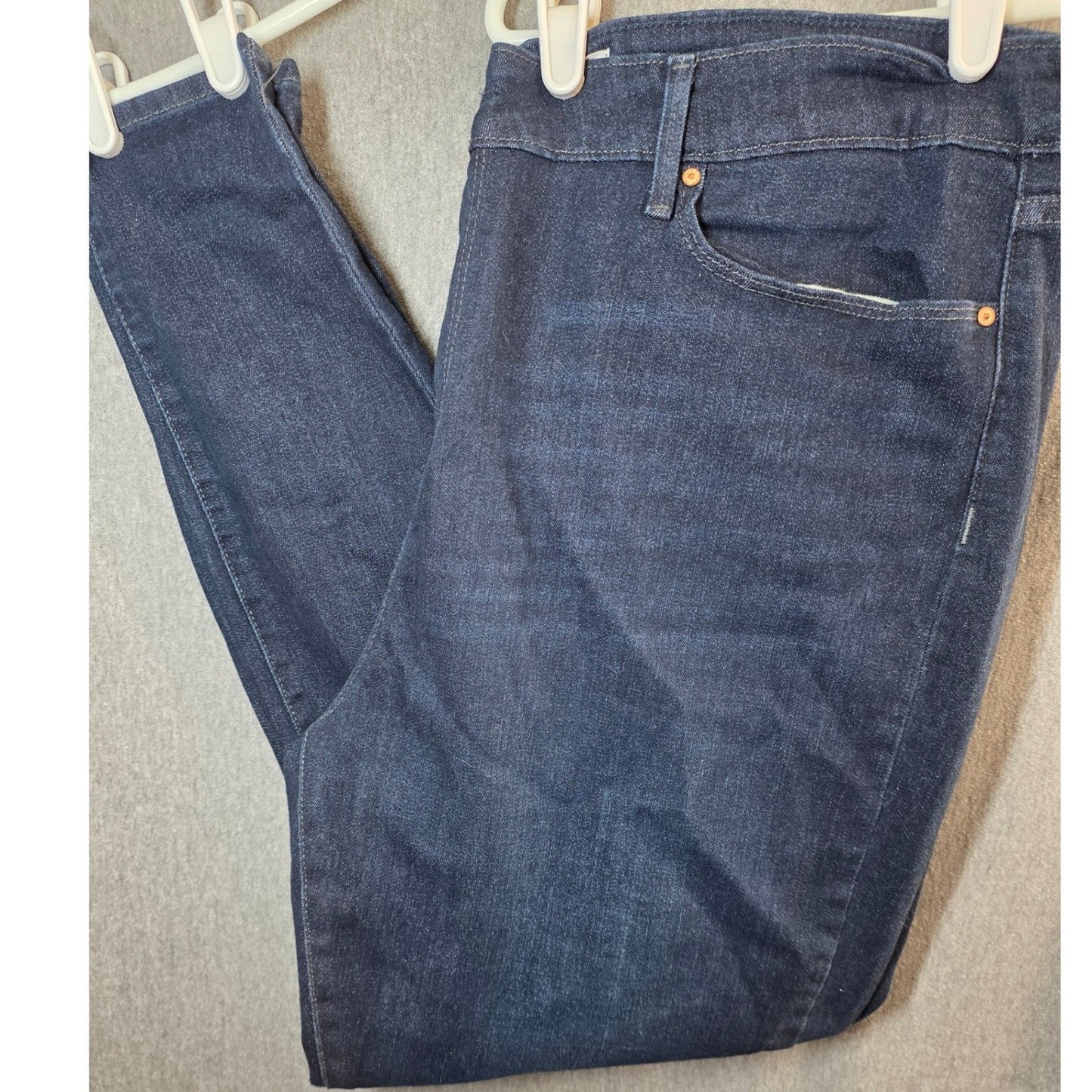Levi Strauss & Co Signature Jeans Mid Rise Skinny PLus Size 20 M 20M Dark Denim